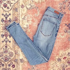 Ultra High Rise Super Skinny (26R)